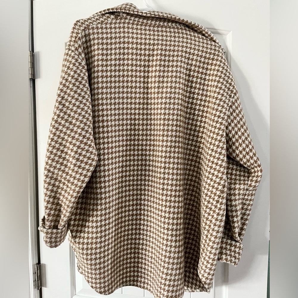 Amazon Shacket, Size L - Picture 2 of 2